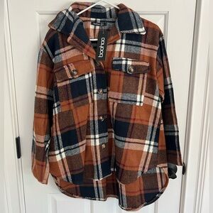 BOOHOO: plaid shacket